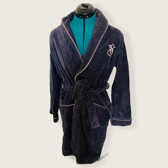 Victoria's Secret Robe - Picture 2 of 7